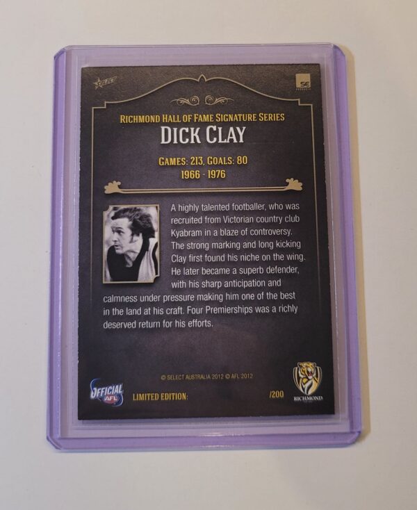 RICHMOND TIGERS - DICK CLAY SIGNED AFL SELECT HALL OF FAME SIGNATURE SERIES CARD - Image 2