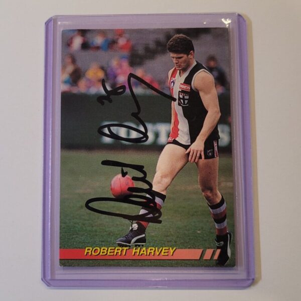 ST KILDA SAINTS - ROBERT HARVEY SIGNED AFL SELECT 1994 COMMON CARD